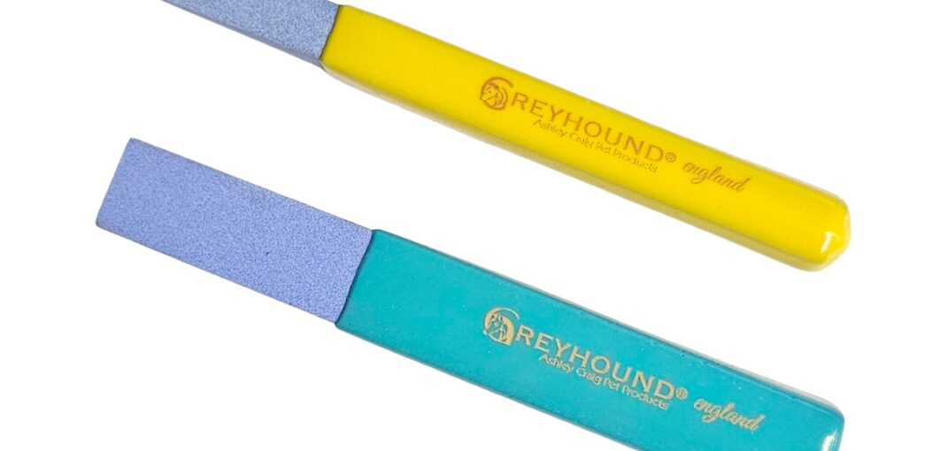 Greyhound trimsten med gummerat handtag